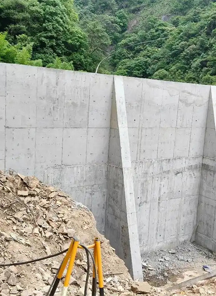 芜湖鸠江区重力式挡土墙